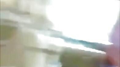 অশ্লীল অনলাইন কোন নিবন্ধন ভিতরে একটি গাড়ী ভারতে