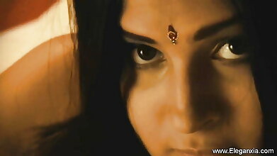অশ্লীল অনলাইন কোন নিবন্ধন ভারতীয় সংকলন