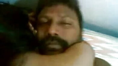 অশ্লীল অনলাইন কোন নিবন্ধন কারিনা কাপুর সেক্স ফটো 2 পরিচারিকা সঙ্গে ভারতীয় লোক